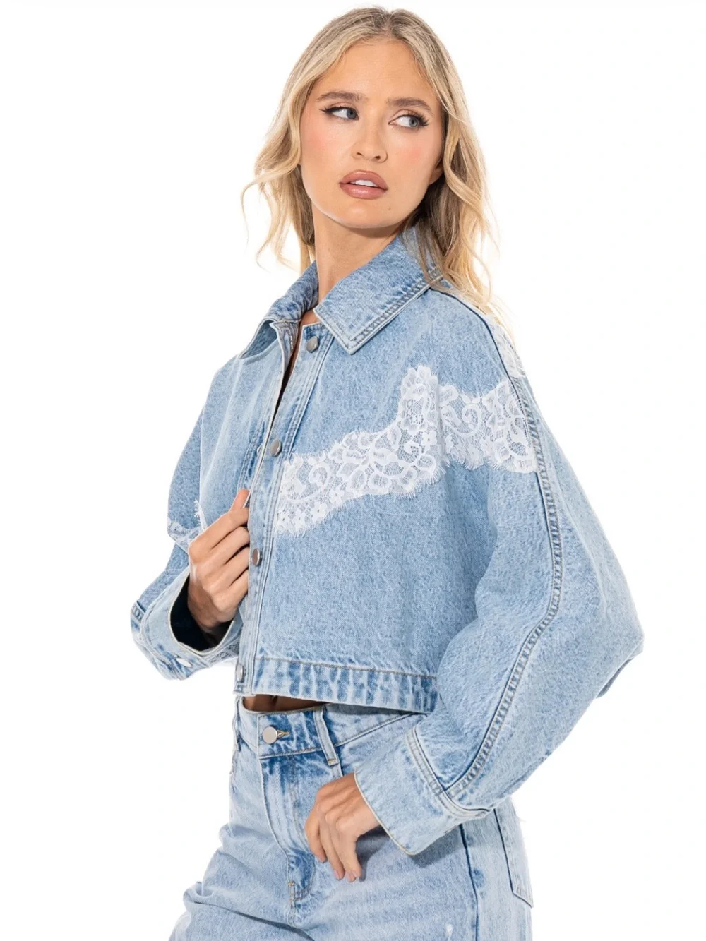 Lace Detail Cropped Denim Jacket